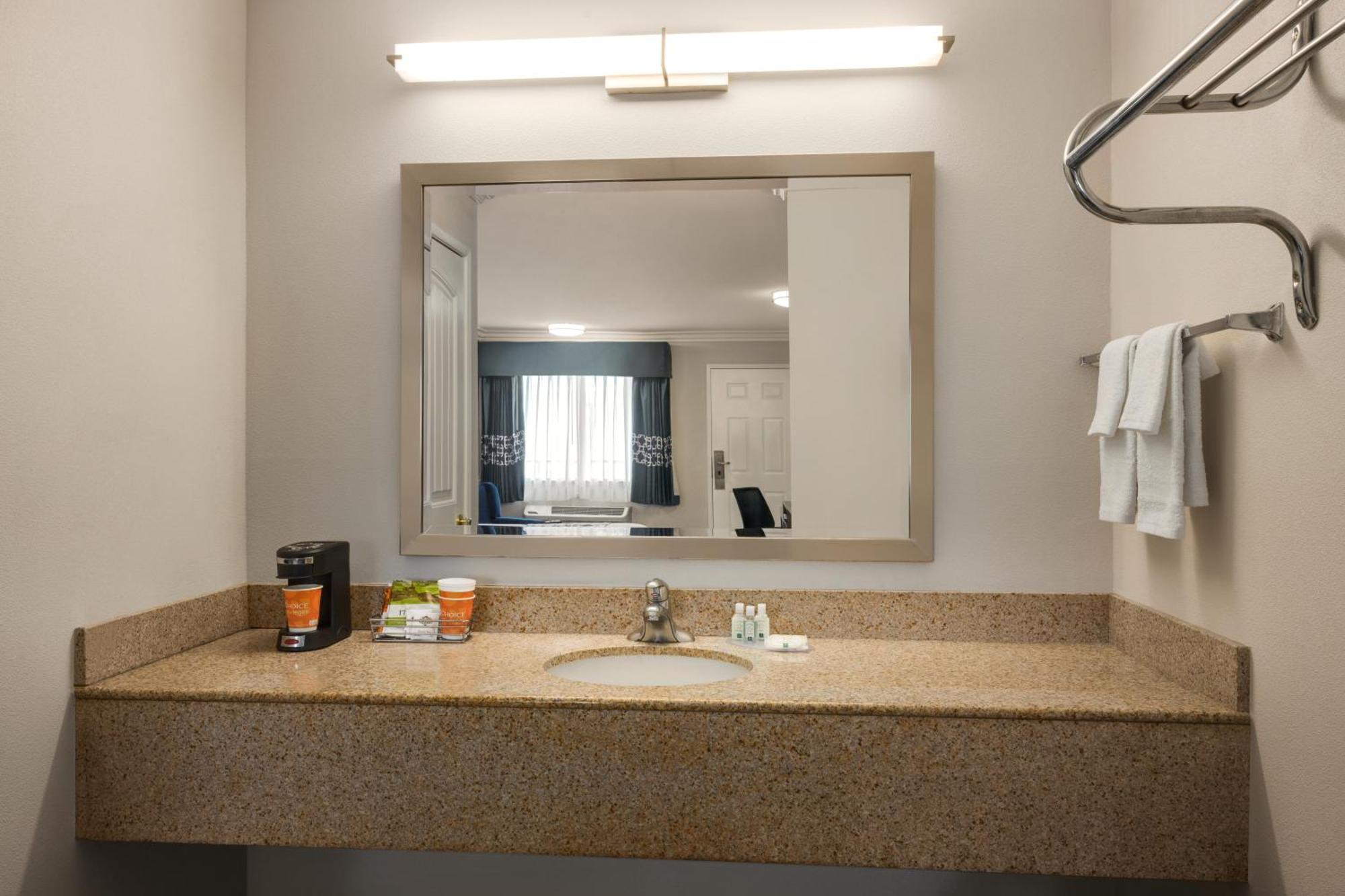 Quality Inn Lake Elsinore I-15 Exterior foto
